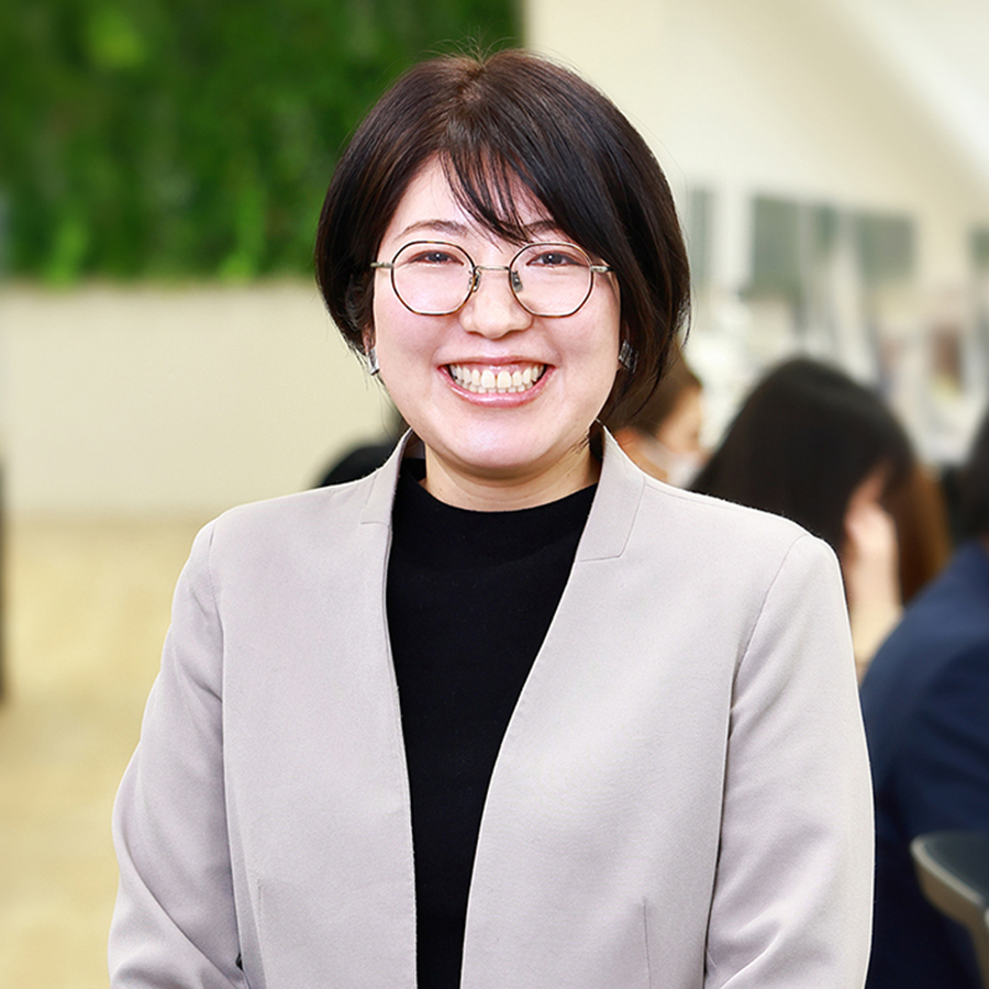 インタビューサムネイル